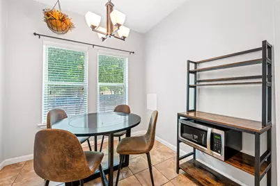 2414 Longview Street #202, Austin, TX 78705 - Photo 12