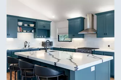 13805 Skyline Drive, Austin, TX 78732 - Photo 10