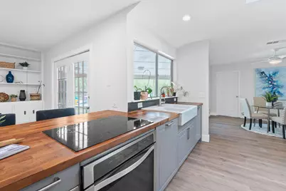 13205 Onion Creek Drive, Manchaca, TX 78652 - Photo 12