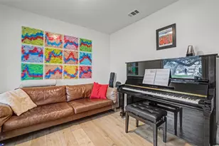 5803 Shoal Creek Blvd, Austin, TX 78757 - Photo 6