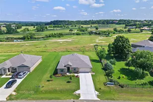 442 Colovista Pkwy, Bastrop, TX 78602 - Photo 22