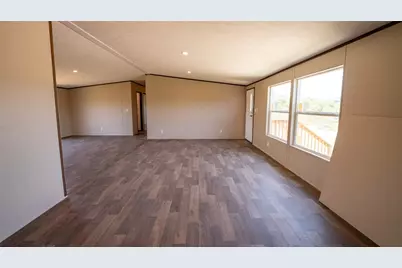 1121 Callihan Road, Luling, TX 78648 - Photo 8