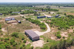 1121 Callihan Rd, Luling, TX 78648 - Photo 32