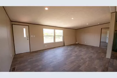 1121 Callihan Road, Luling, TX 78648 - Photo 14