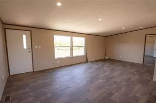1121 Callihan Rd, Luling, TX 78648 - Photo 14