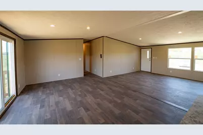 1121 Callihan Road, Luling, TX 78648 - Photo 24
