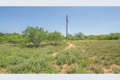 1121 Callihan Road, Luling, TX 78648 - Photo 6
