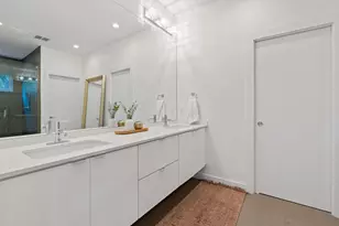609 W Lynn St, Austin, TX 78703 - Photo 18