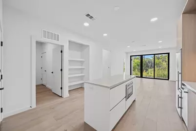 2209 S 1st Street #225, Austin, TX 78704 - Photo 6