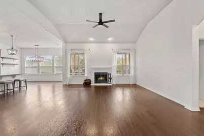 21824 Agarito Lane, Spicewood, TX 78669 - Photo 18