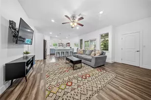 7502 Stable Ln, Lago Vista, TX 78645 - Photo 4