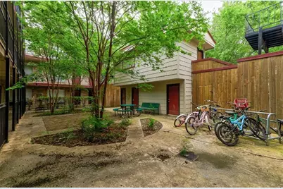 2207 Leon Street #203, Austin, TX 78705 - Photo 10