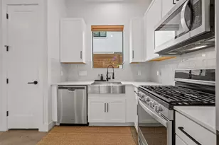 1710 Adina St, Austin, TX 78721 - Photo 10