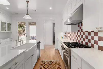 510 E 39th Street, Austin, TX 78751 - Photo 10