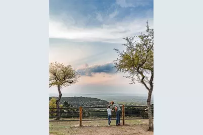 1276 Canyon Crossing View, Dripping Springs, TX 78620 - Photo 20