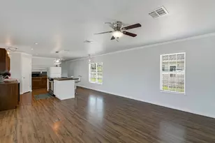 155 Travis Ln, Spicewood, TX 78669 - Photo 2