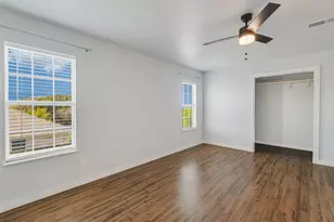 155 Travis Ln, Spicewood, TX 78669 - Photo 10