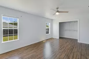 155 Travis Ln, Spicewood, TX 78669 - Photo 14