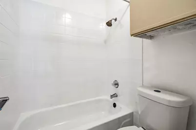 807 W 25th Street #104, Austin, TX 78705 - Photo 20