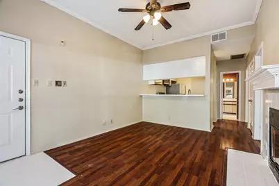 807 W 25th Street #104, Austin, TX 78705 - Photo 8
