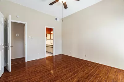 807 W 25th Street #104, Austin, TX 78705 - Photo 16