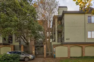 807 W 25th St, Austin, TX 78705 - Photo 4