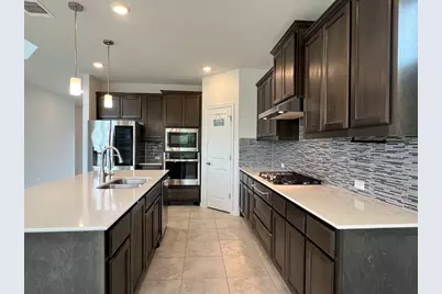 2018 Matlock Circle, Hutto, TX 78634 - Photo 10