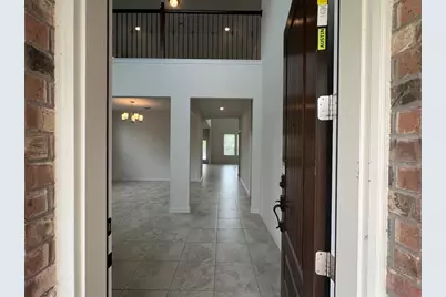 2018 Matlock Circle, Hutto, TX 78634 - Photo 4