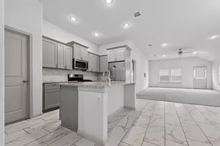 125 Caterpillar Ln, Georgetown, TX 78628 - Photo 14