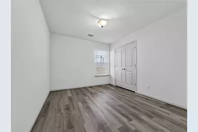 125 Caterpillar Lane, Georgetown, TX 78628 - Photo 10
