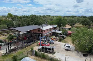 1503 Kingsoak Dr, Marble Falls, TX 78654 - Photo 2