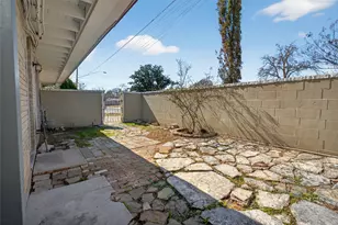 1400 Braes Ridge Dr, Austin, TX 78723 - Photo 4