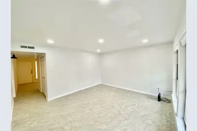 6910 Hart Lane #403, Austin, TX 78731 - Photo 2