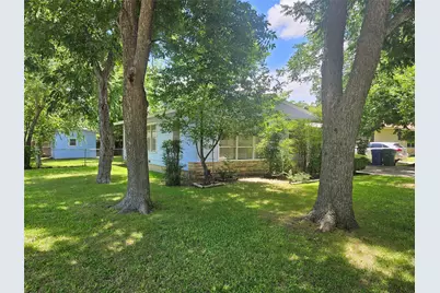 1003 Gilmore Street, Taylor, TX 76574 - Photo 2