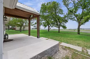 5530 US Hwy 90A W, Shiner, TX 77984 - Photo 4