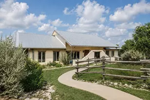 901 Old Red Ranch Rd, Dripping Springs, TX 78620 - Photo 34