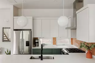 43 Lynn St, Austin, TX 78702 - Photo 8
