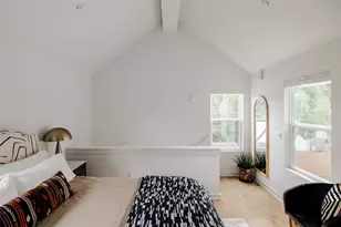 43 Lynn St, Austin, TX 78702 - Photo 18