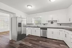 2326 Hartford Rd, Austin, TX 78703 - Photo 8