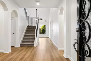 304 Santa Maria St, Georgetown, TX 78628 - Photo 4