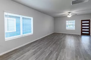 108 Zion Dr, Kyle, TX 78640 - Photo 2
