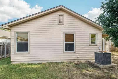 100 Kendall Cove, Elgin, TX 78621 - Photo 30