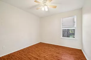 100 Kendall Cove, Elgin, TX 78621 - Photo 24