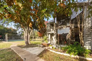 143 World of Tennis Sq, Lakeway, TX 78738 - Photo 30