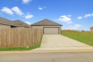 512 Timber Brook Dr, Hutto, TX 78634 - Photo 26