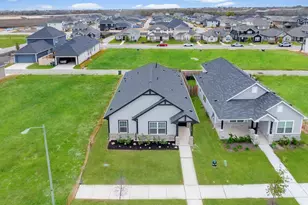 512 Timber Brook Dr, Hutto, TX 78634 - Photo 2