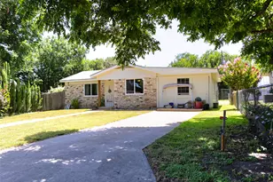 304 Mildred St, Burnet, TX 78611 - Photo 1