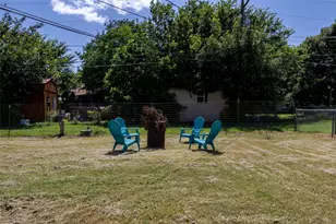 304 Mildred St, Burnet, TX 78611 - Photo 18