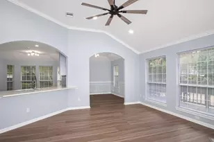 29000 Colonial Dr, Georgetown, TX 78628 - Photo 18