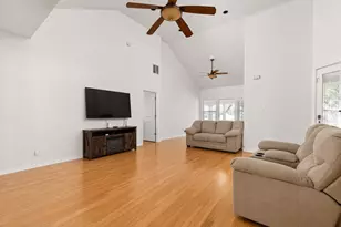 204 Deer Creek Cir, Dripping Springs, TX 78620 - Photo 6